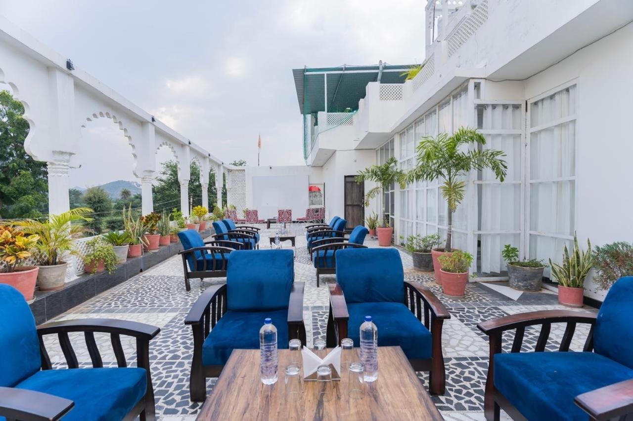 Emperor Palace A Heritage Villa Udaipur Ngoại thất bức ảnh
